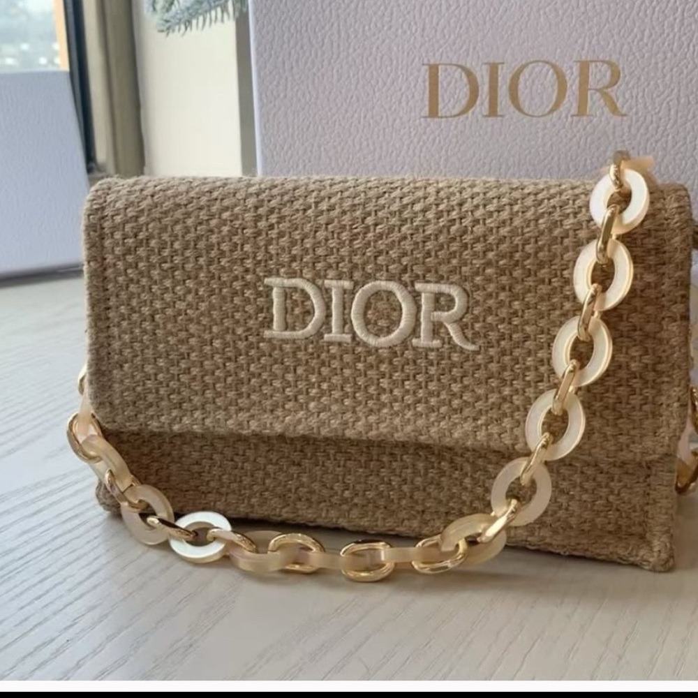 DIOR Beauty RAFFIA ACRYLIC CHAIN SHOULDER BAG
